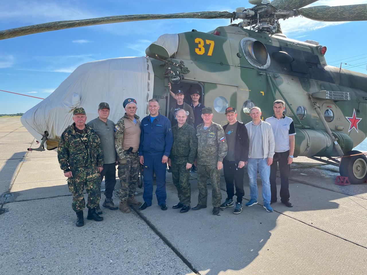 В день празднования очередной годовщины воздушно-десантных войск РФ с участием депутата Законодательного Собрания Валерия Филиппова состоялось военно-спортивное мероприятие