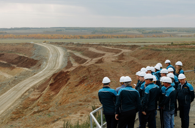 Депутаты комитета по экологии и природопользованию посетили горно-обогатительный комбинат «Курасан»