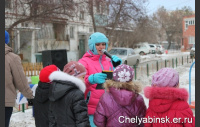 14 декабря в Челябинске прошли праздники двора, организованные депутатами фракции «Единая Россия» в честь открытия новых детских площадок